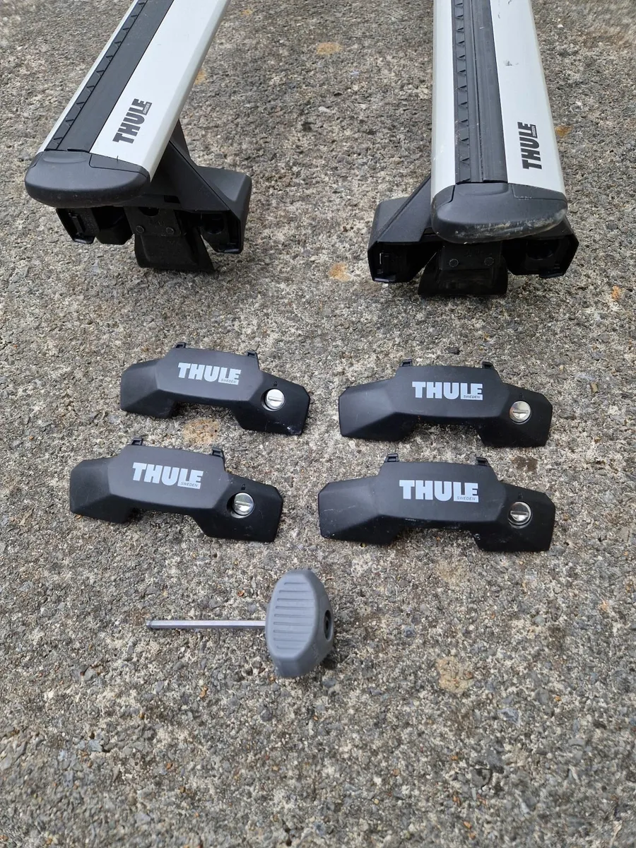 Thule Roof Rack for Audi A6 - Image 1
