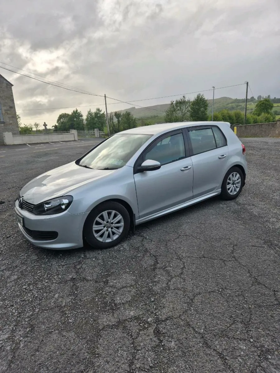 VW GOLF 1.6 TDI Bluemotion - Image 1