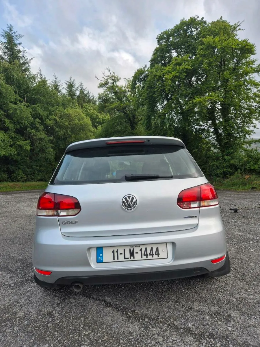 VW GOLF 1.6 TDI Bluemotion - Image 4