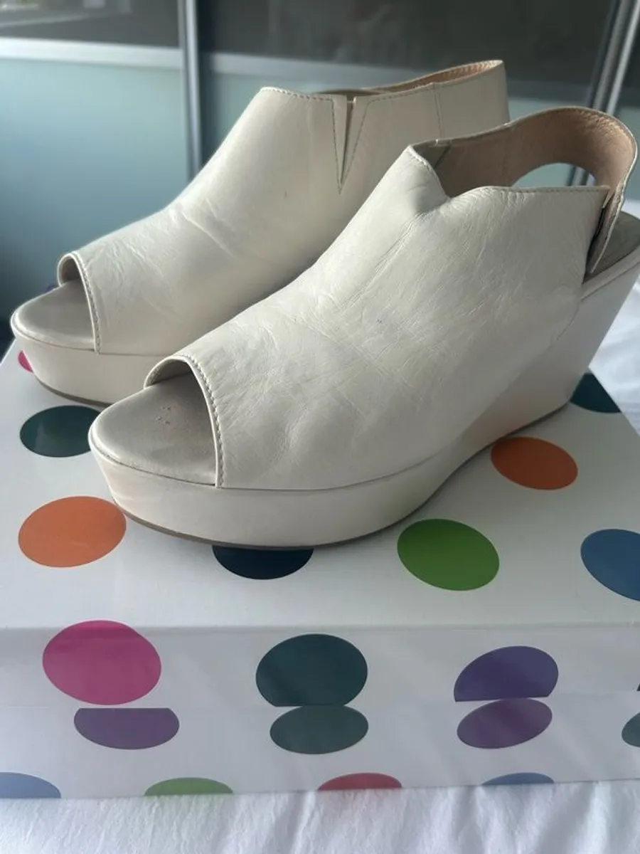 Marco Moreo Cream Wedge Sandal - Image 2