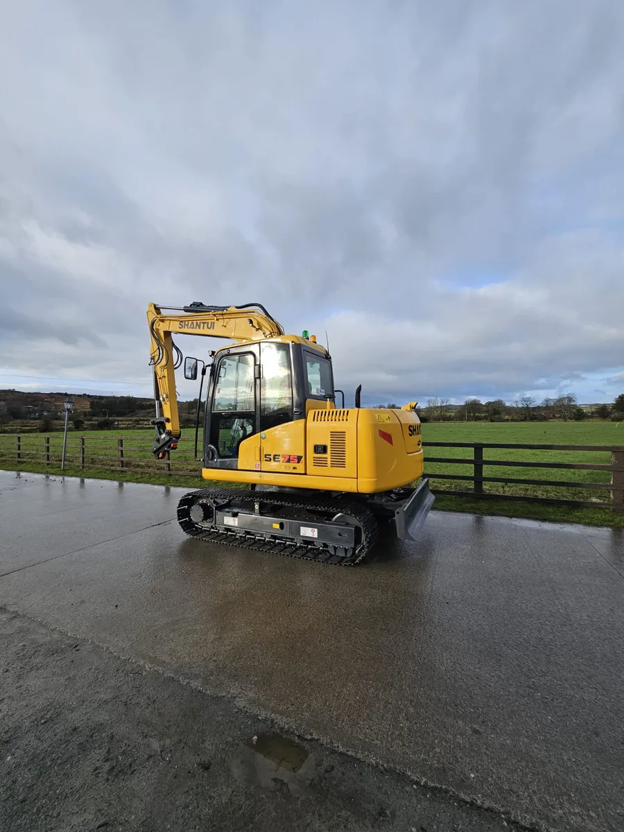 Shantui SE75 - 7.5 Ton Excavator - Image 4