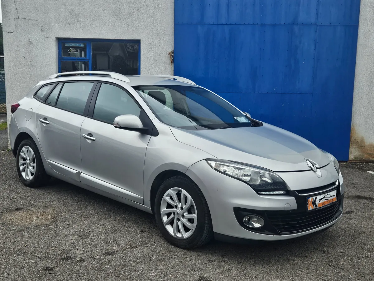 Renault Megane estate new NCT - Image 3