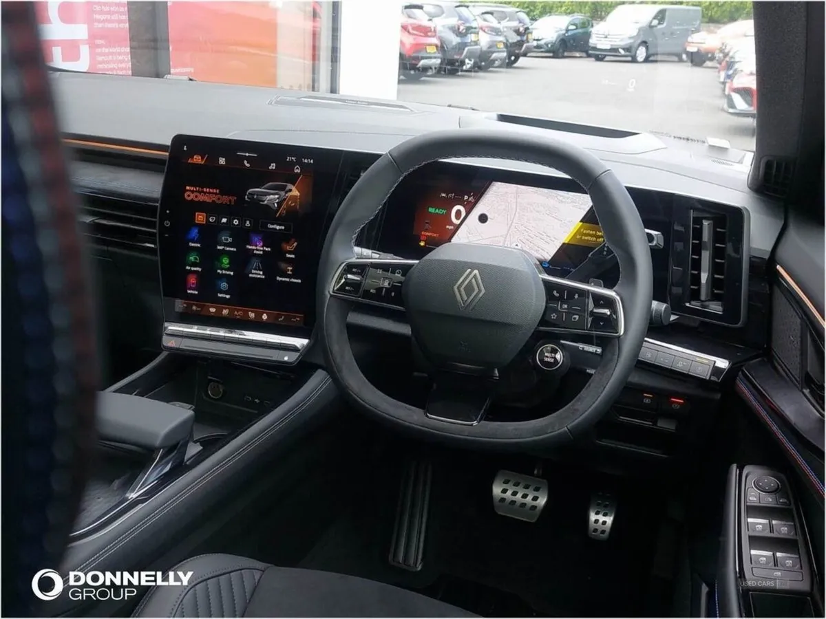 Renault Rafale E-tech Phev Atelier Alpine AWD 5dr - Image 4