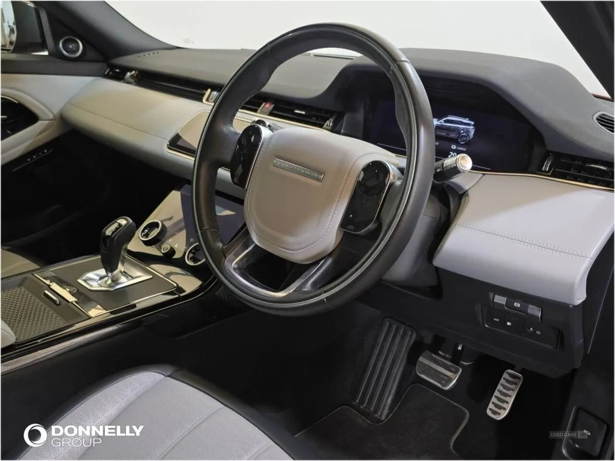 Land Rover Range Rover Evoque 1.5 P300e R-dynamic - Image 4