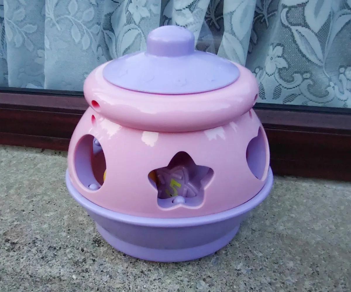 FISHER PRICE MUSICAL PLASTIC MUSICAL JAR (USED). - Image 2