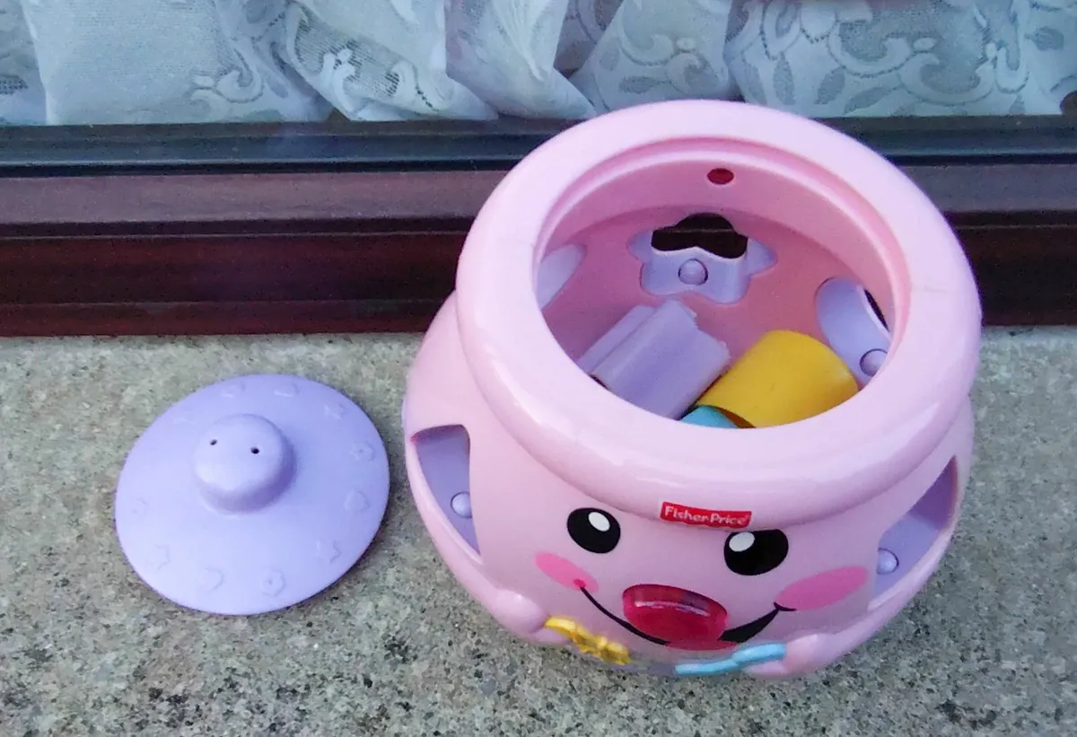 FISHER PRICE MUSICAL PLASTIC MUSICAL JAR (USED). - Image 3