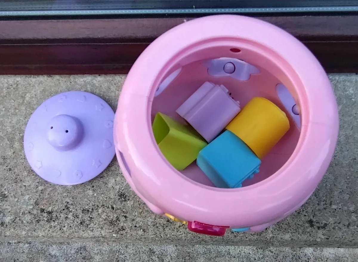 FISHER PRICE MUSICAL PLASTIC MUSICAL JAR (USED). - Image 4