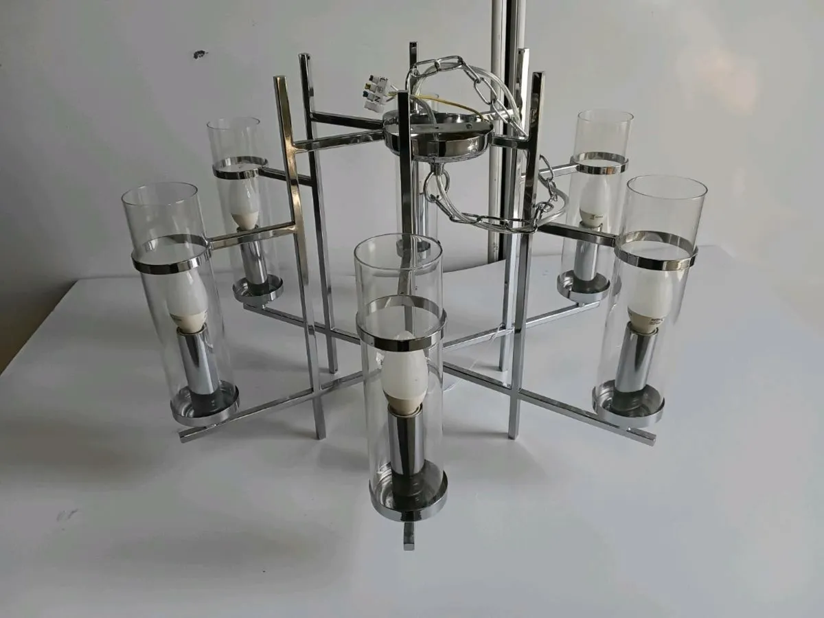 Chrome 6 Light Shaded Chandelier

X1 - Image 2