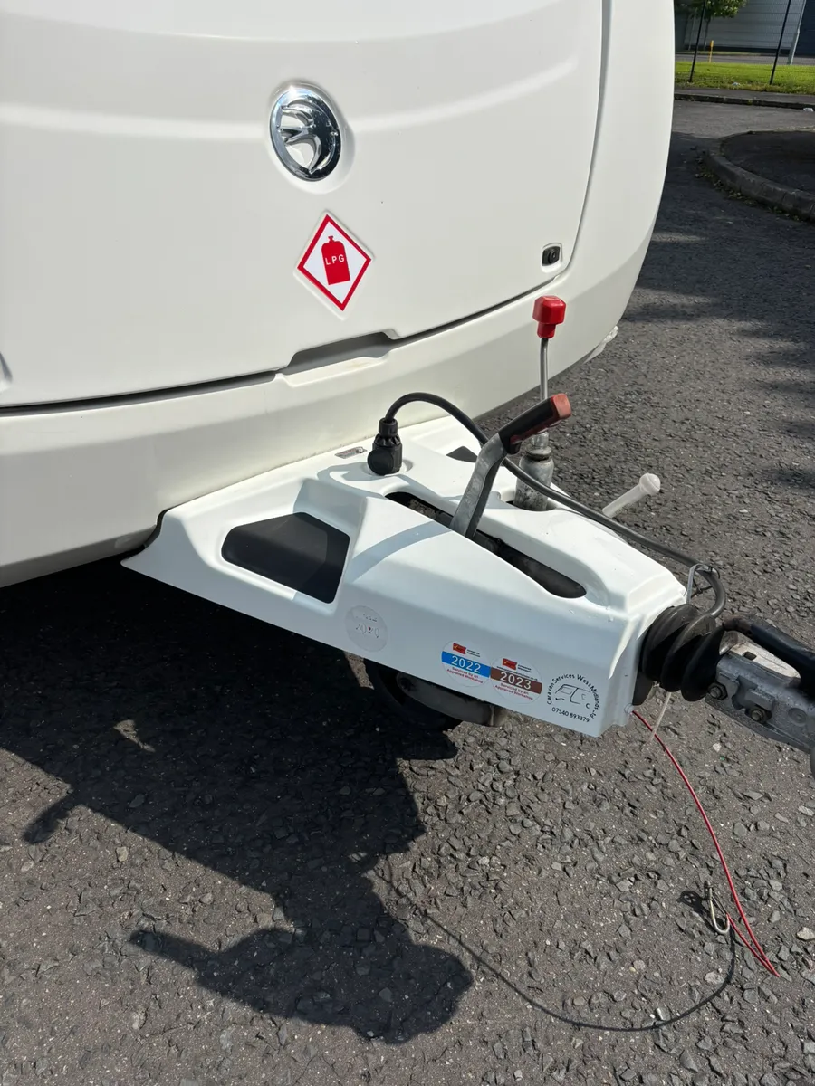 2012 Swift 586 6 berth - Image 4