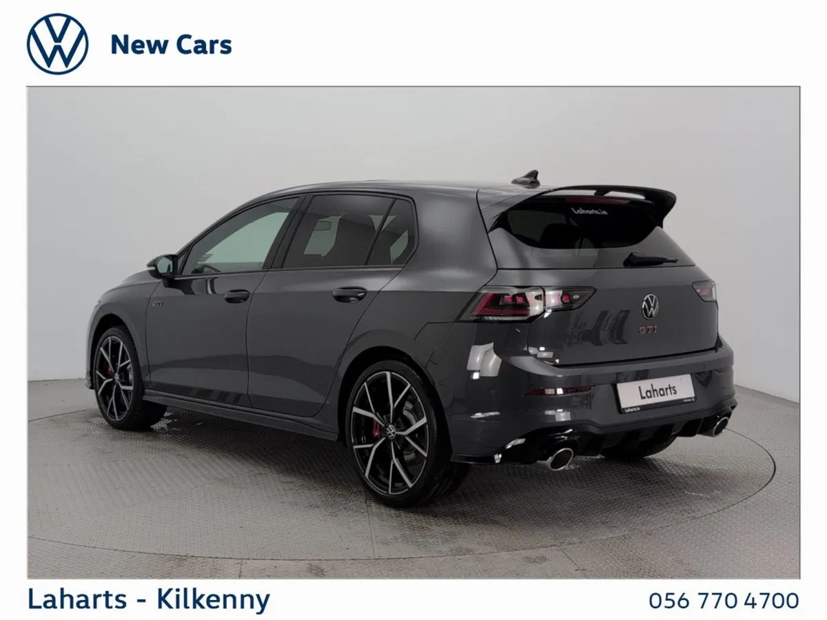 Volkswagen Golf GTI Club 2.0tsi 5DR 300HP DSG - Image 3