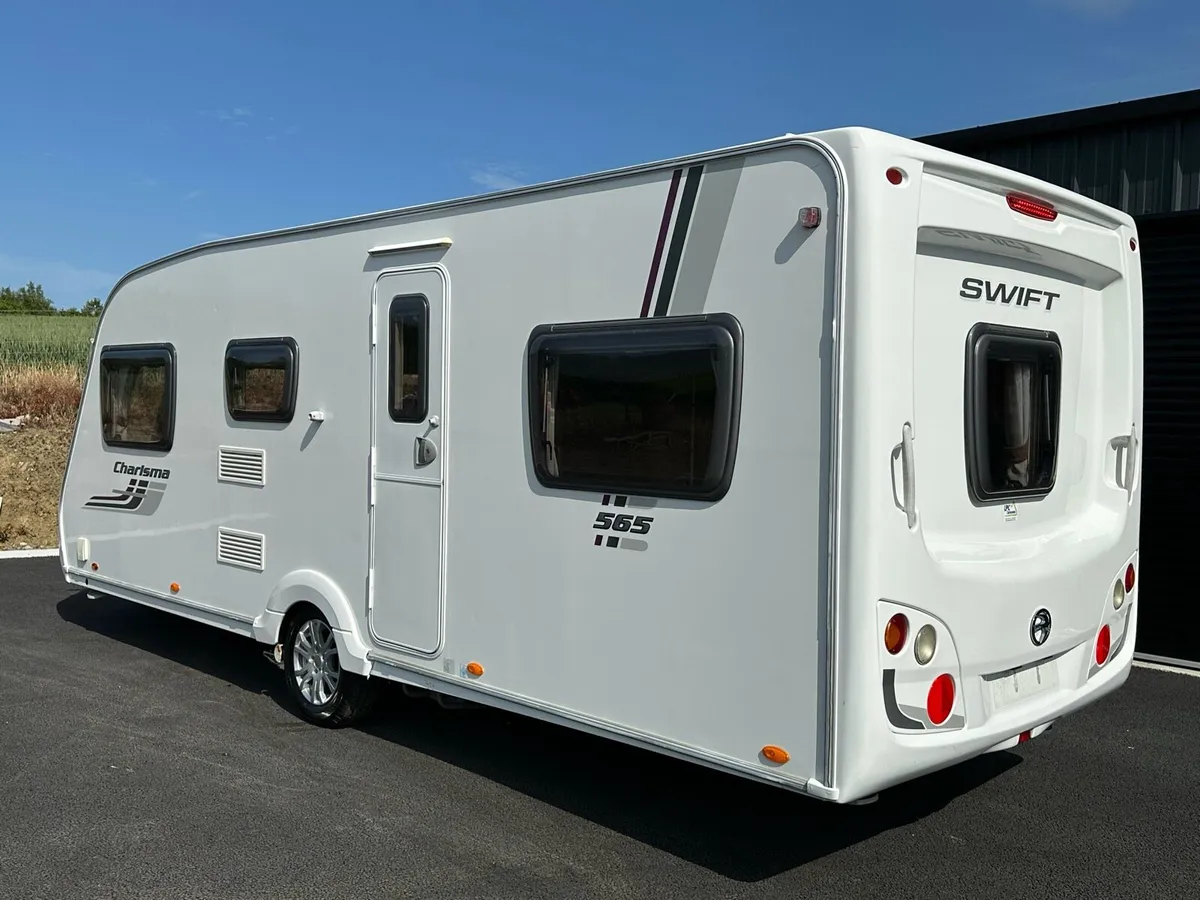 Swift Charisma 565 - Image 3