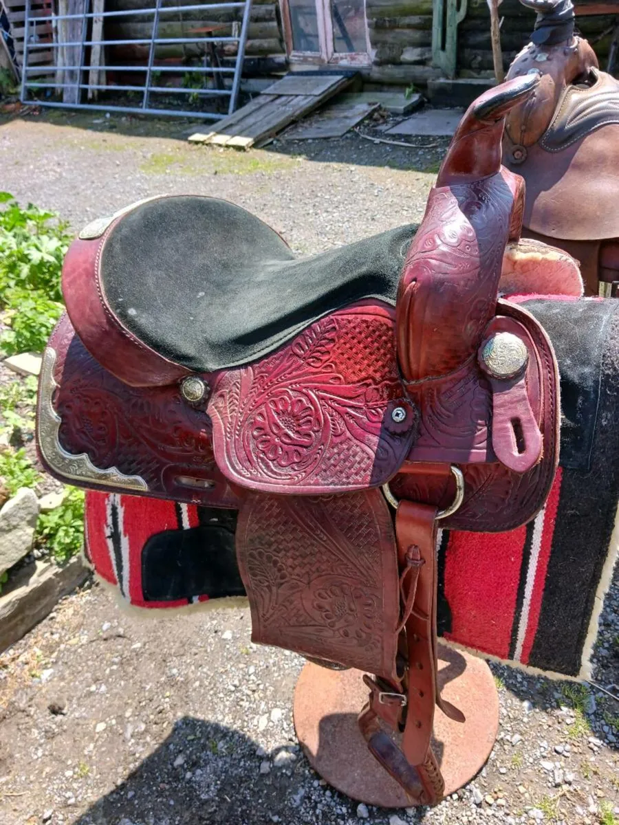 Western saddle - Image 1