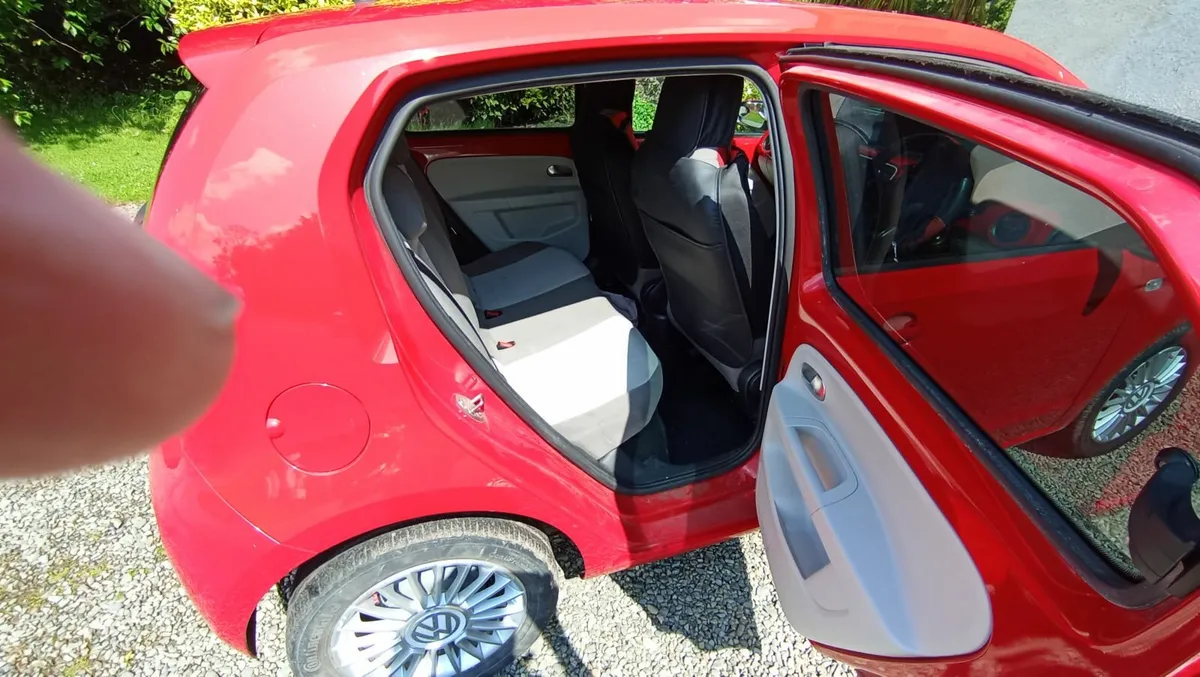 Volkswagen up! 2013 - Image 3