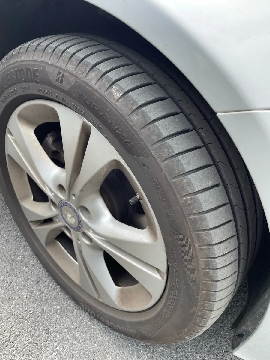 Mercedes C220 Diesel, Automatic - Image 4