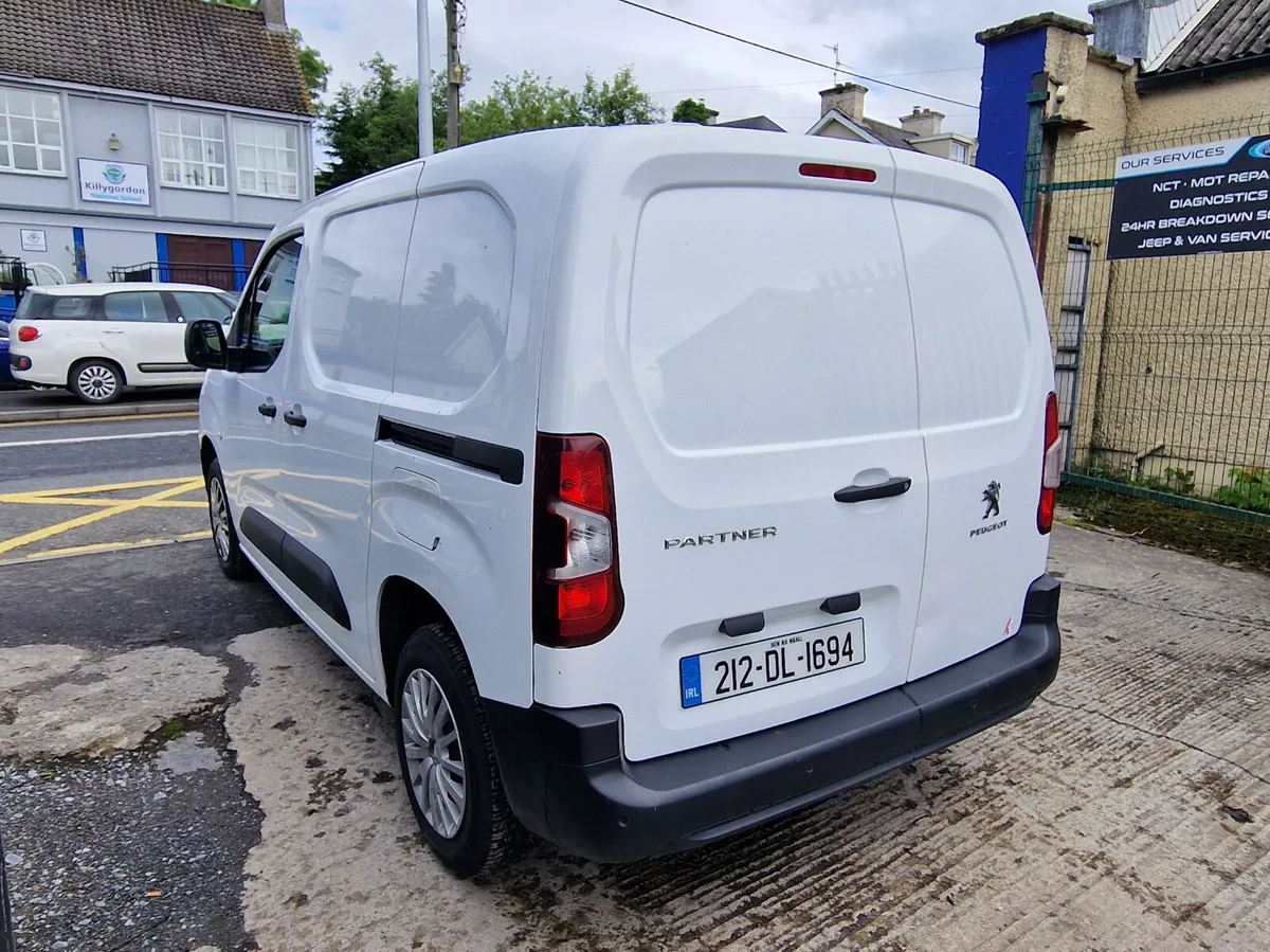 2021 Peugeot Partner 1.5 HDI PROFESSIONAL - Image 3