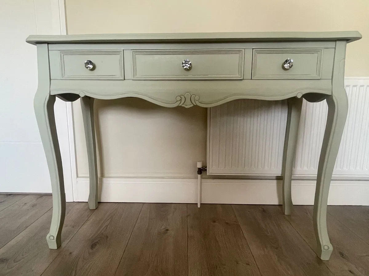 Console Table - Image 2