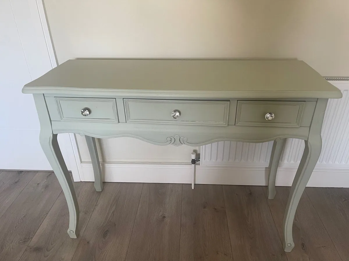 Console Table - Image 3