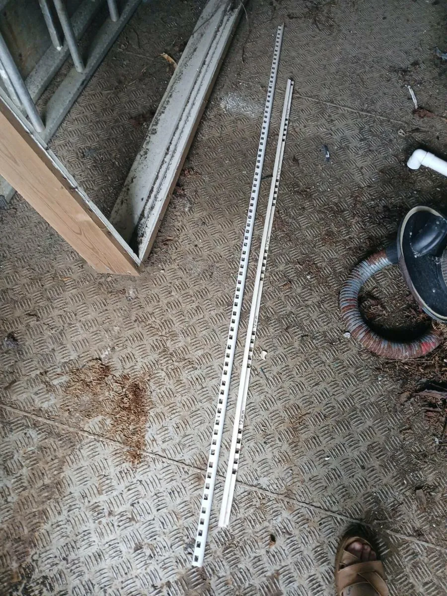 Plaster/Tiling Trim - Image 2