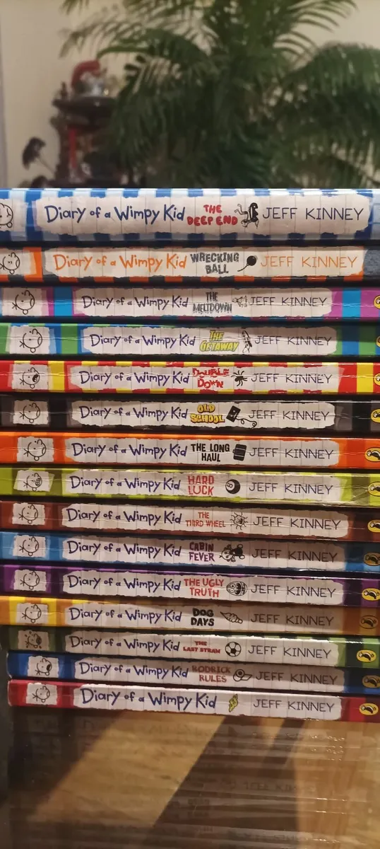 Diary of a wimpy kid Book Set - Image 2