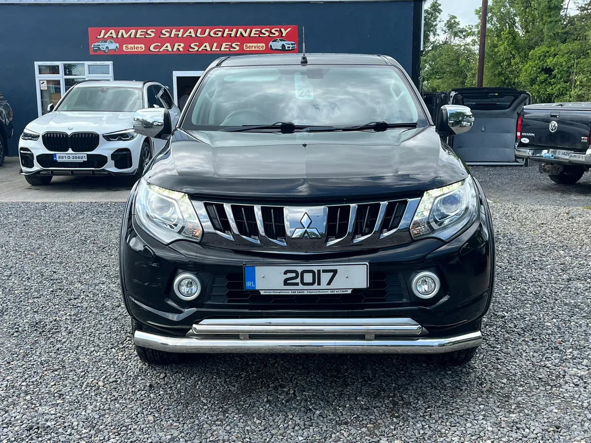 2017 MITSUBISHI L200 2.4 WARRIOR *AUTO* - Image 2