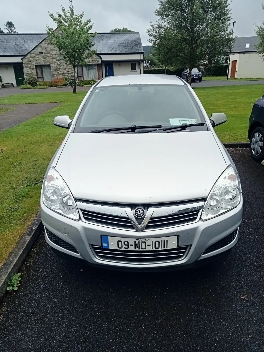 Vauxhall Astra 2009 - Image 2