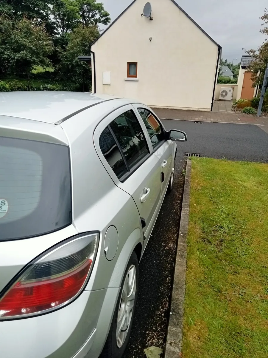 Vauxhall Astra 2009 - Image 3