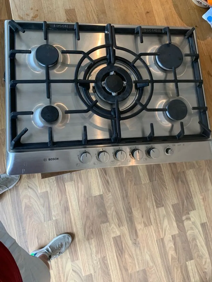 Bosch 5 ring gas hob - Image 1