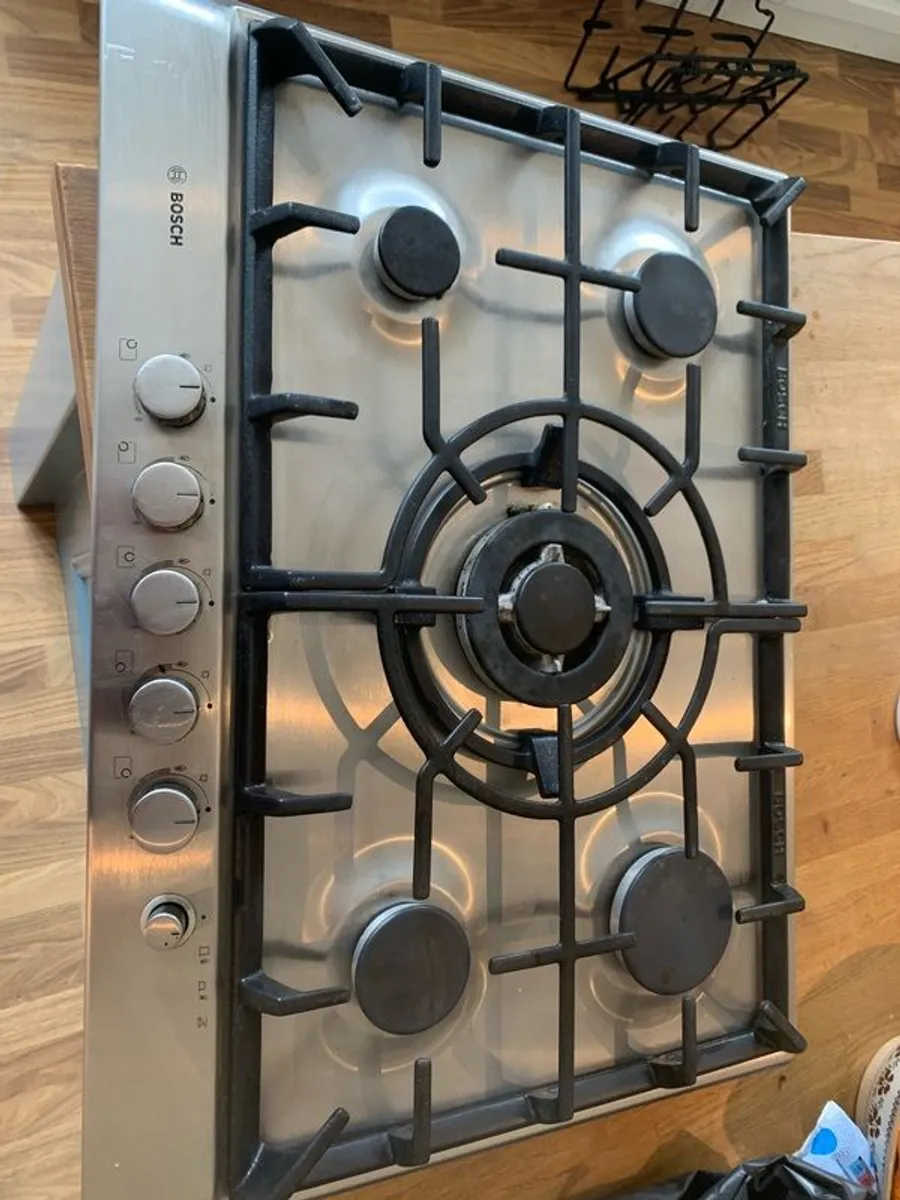 Bosch 5 ring gas hob - Image 2