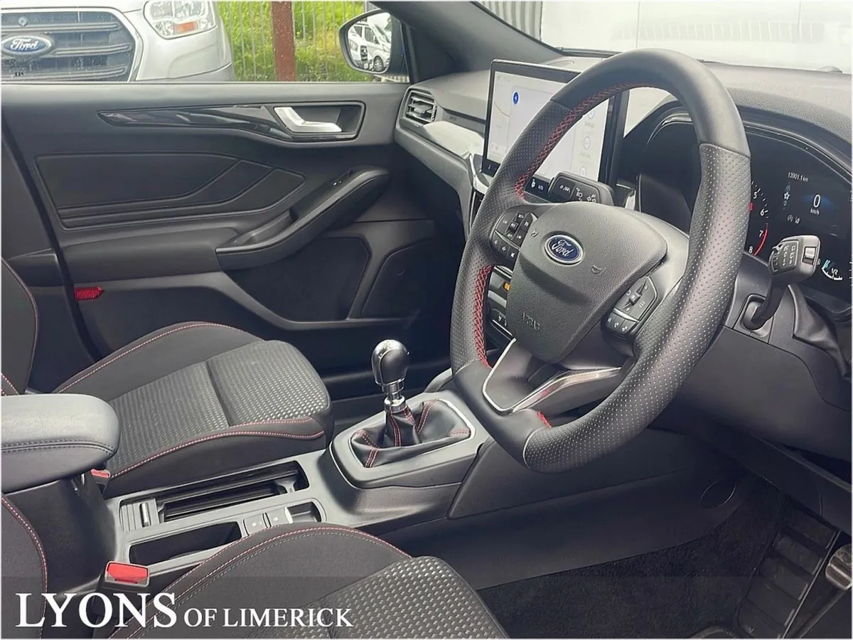 Ford Focus 1.0l Ecoboost 125PS St-line - Image 3