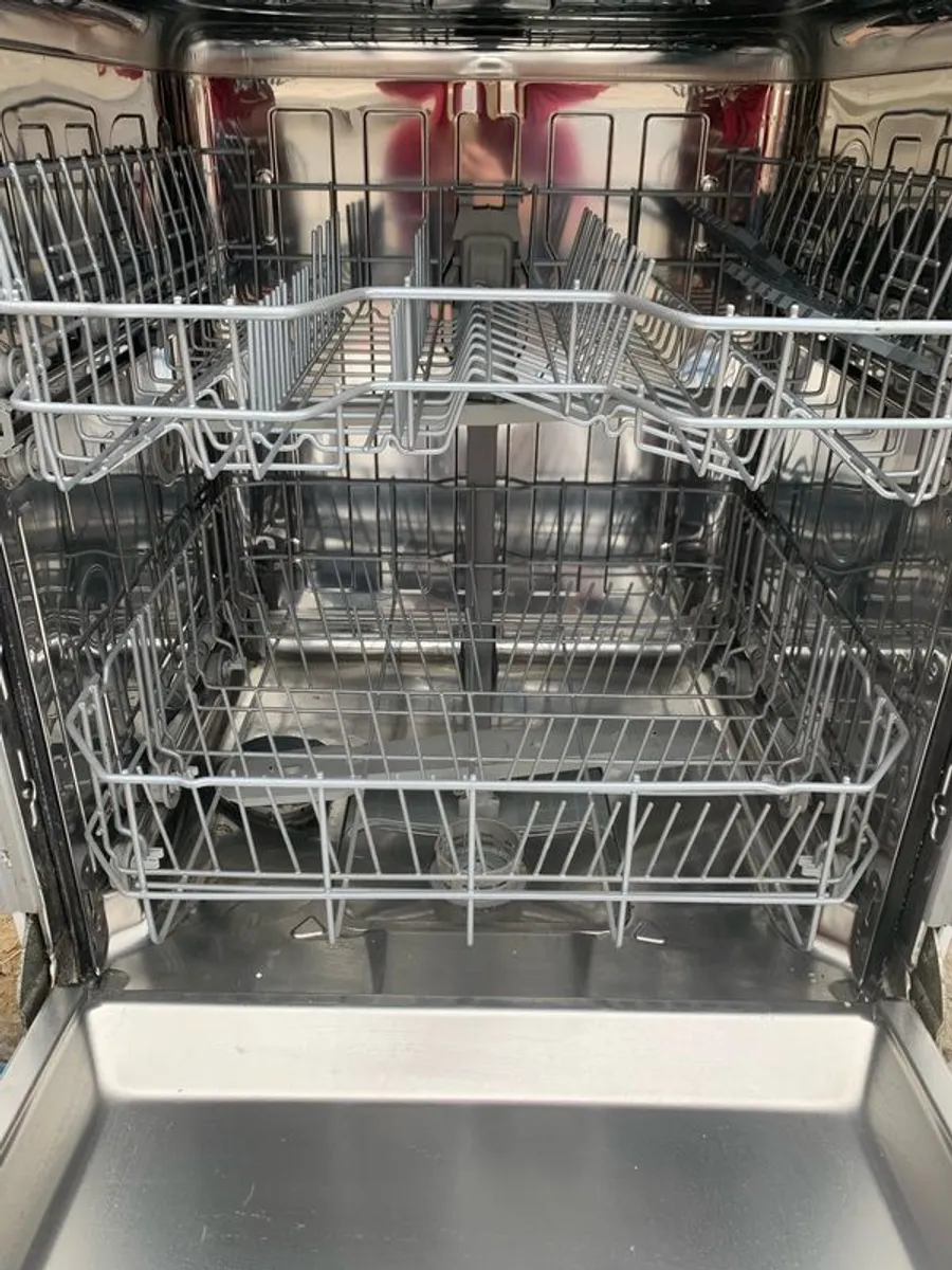 Integrated beko freezer - Image 3