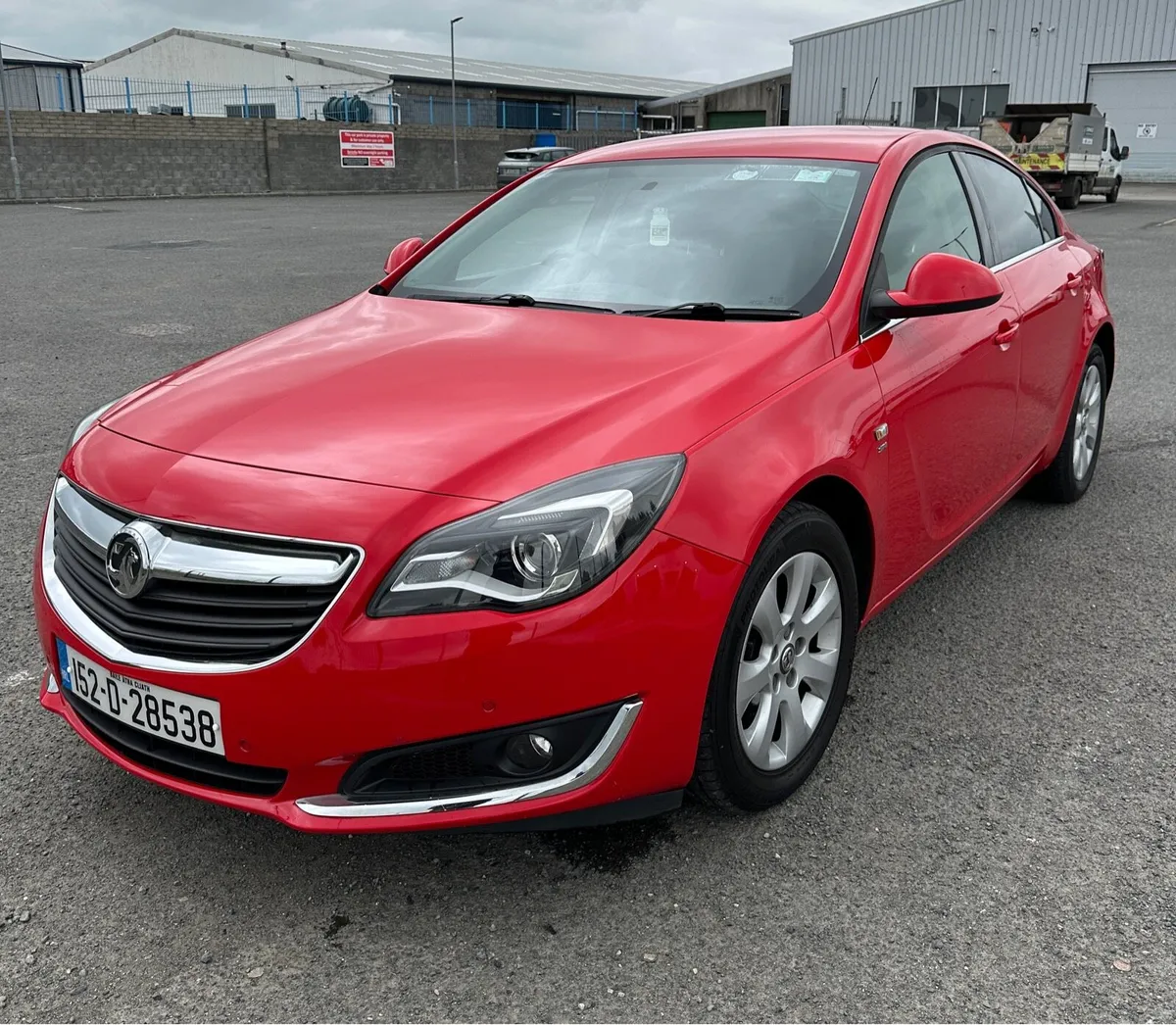 Vauxhall Insignia , Low mileage, like new - Image 1