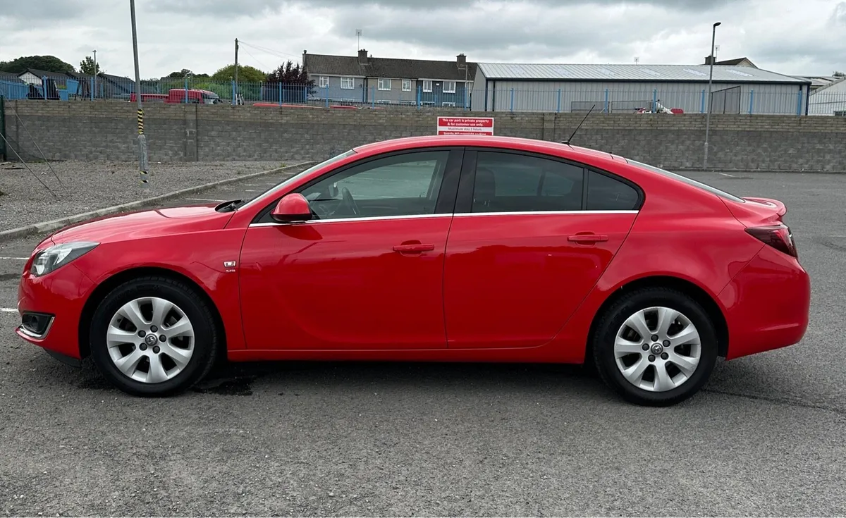 Vauxhall Insignia , Low mileage, like new - Image 4