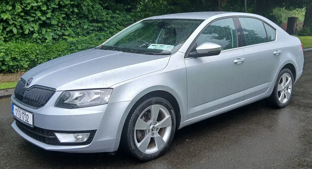 Skoda Octavia 2017 1.0 STYLE 5dr - 1 OWNER FSH - Image 2