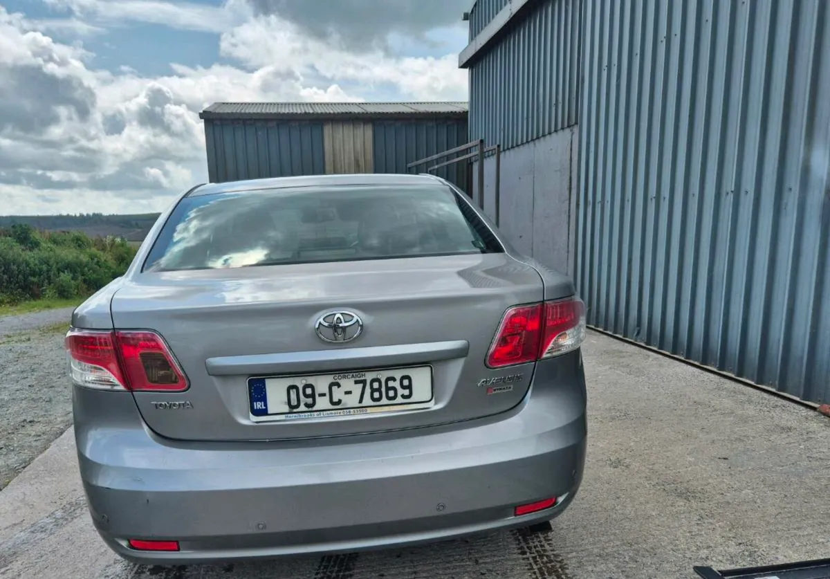 Toyota avensis - Image 3