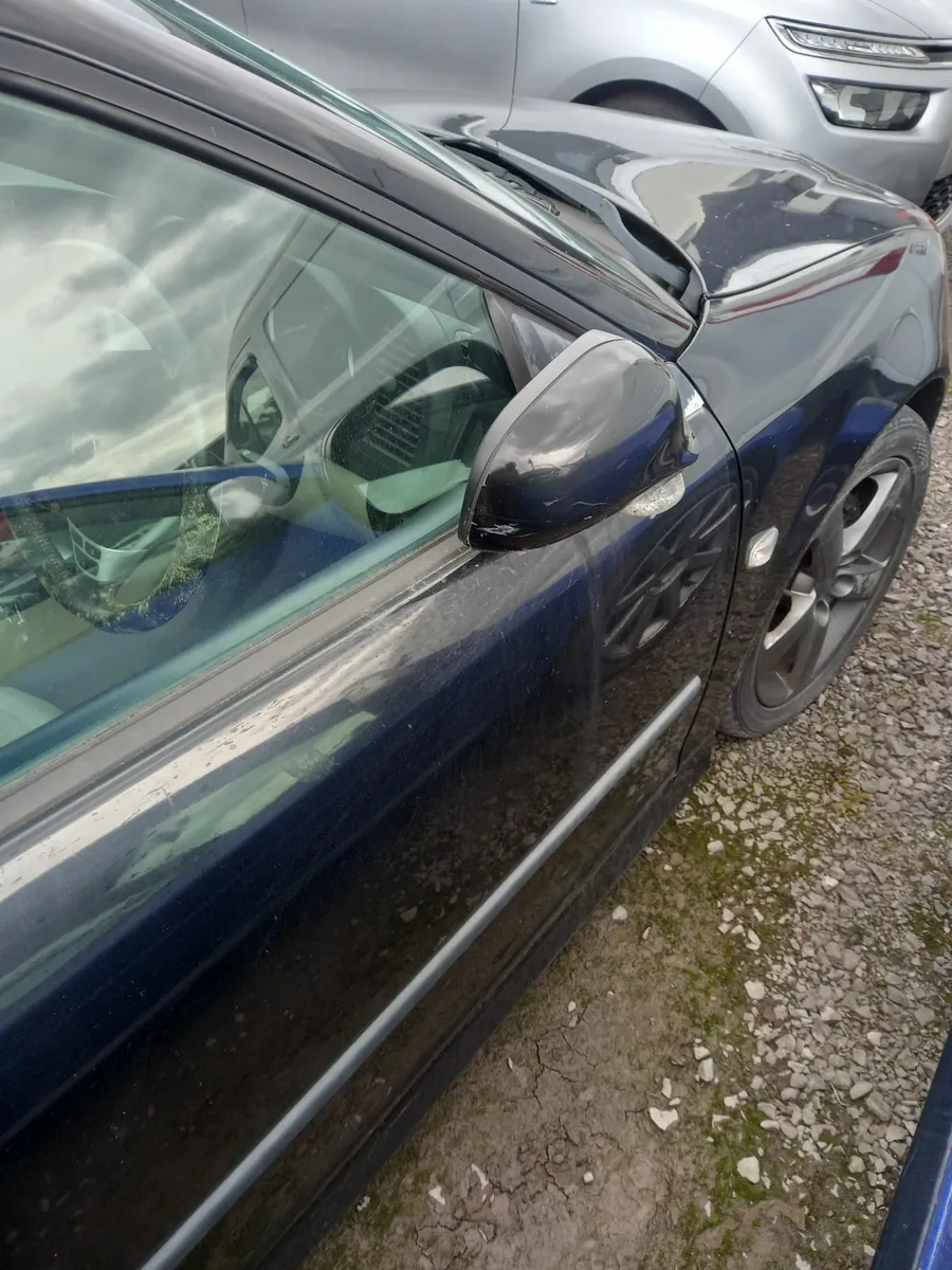 Saab convertibles for parts - Image 2