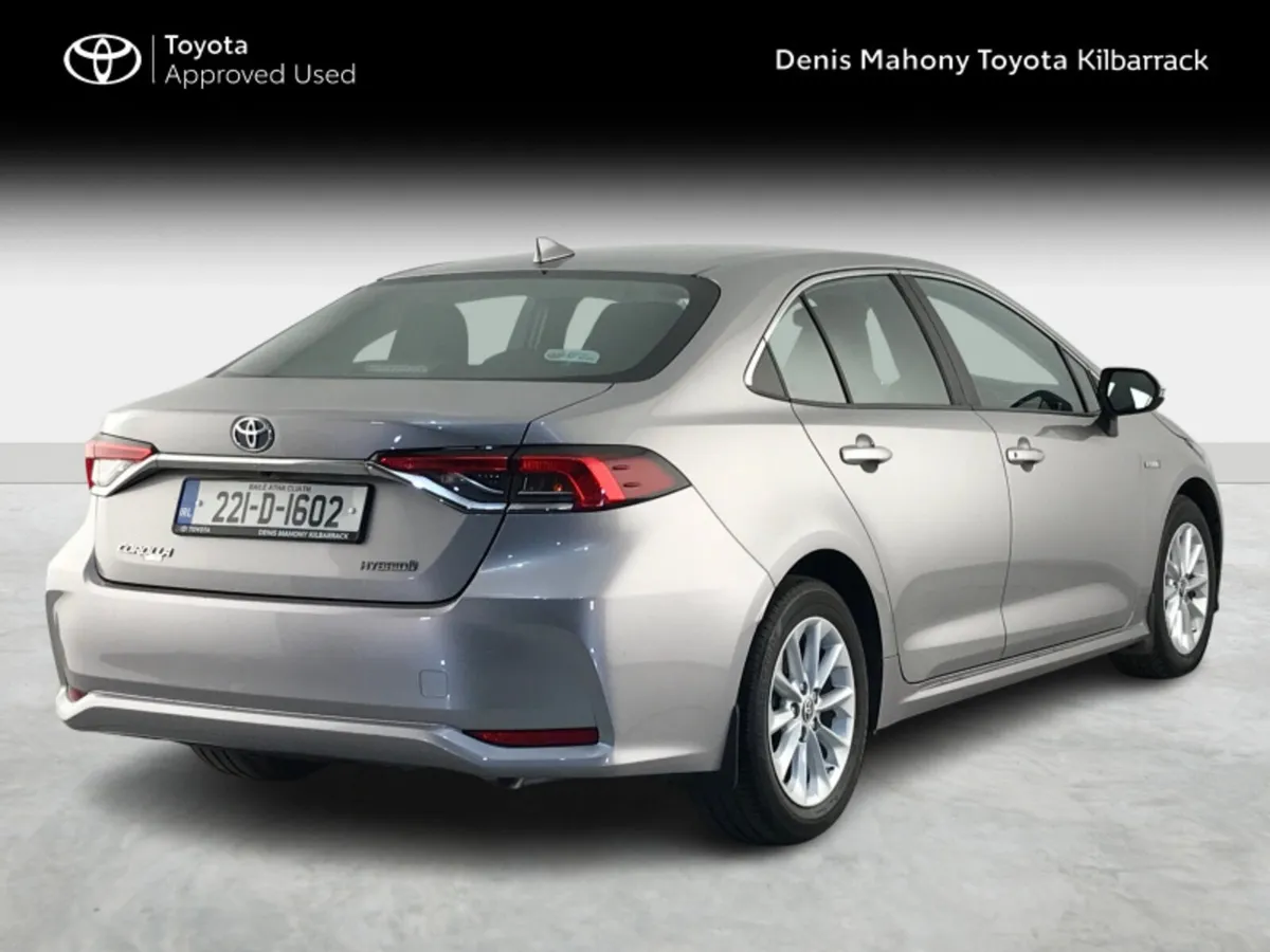 Toyota Corolla HYBRID LUNA SALOON - Image 2
