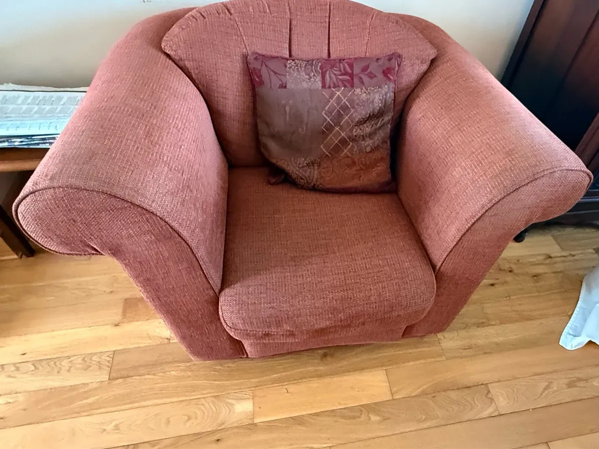 Furniture suites - Image 1