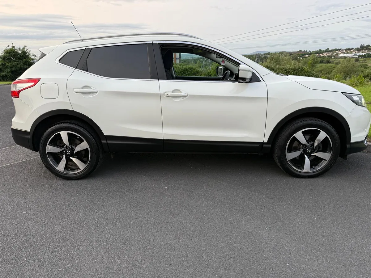 Nissan Qashqai 2015 - Image 3