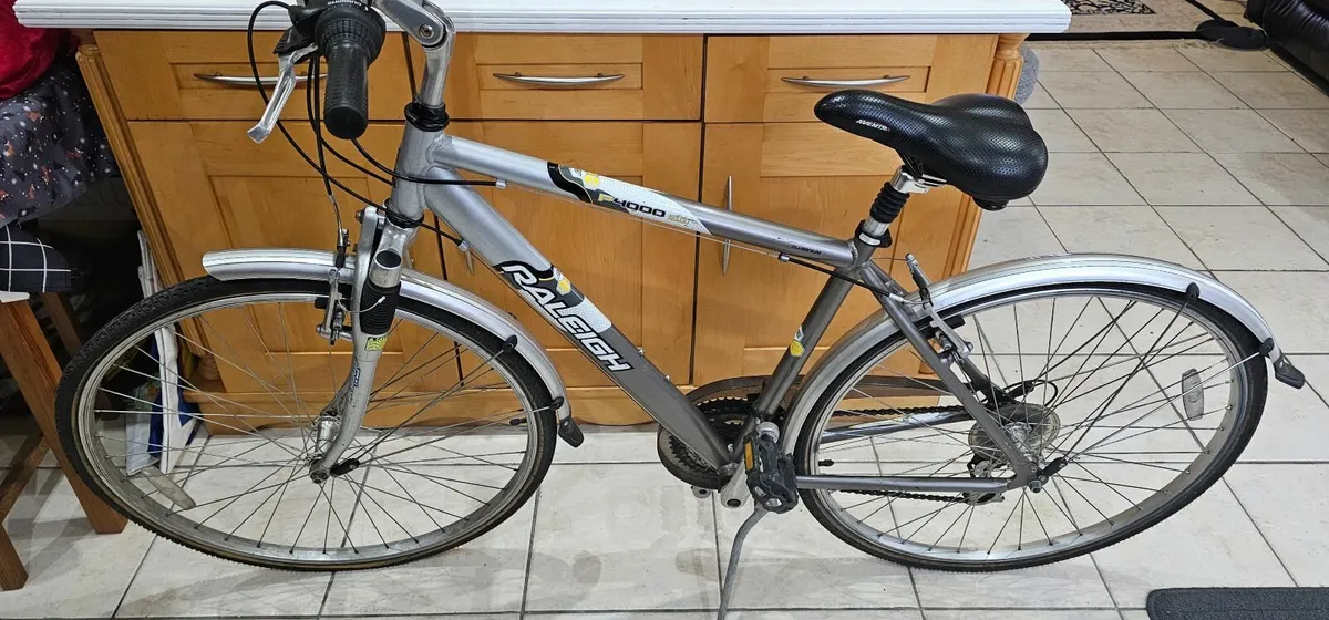 Raleigh P4000 rapid comfort  bike - Image 1
