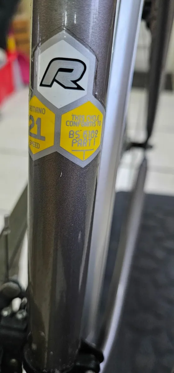 Raleigh P4000 rapid comfort  bike - Image 3