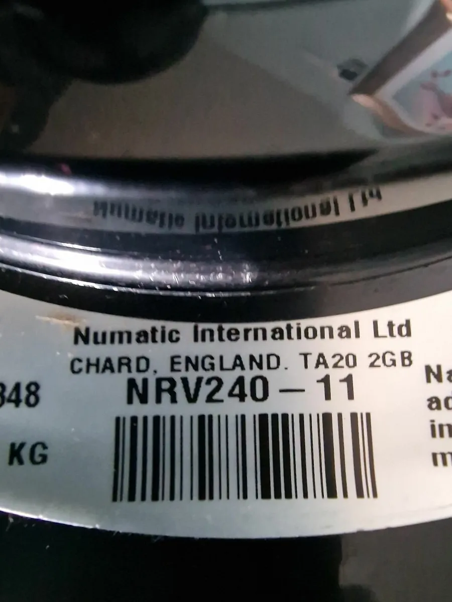 Henry numatic hoover - Image 2