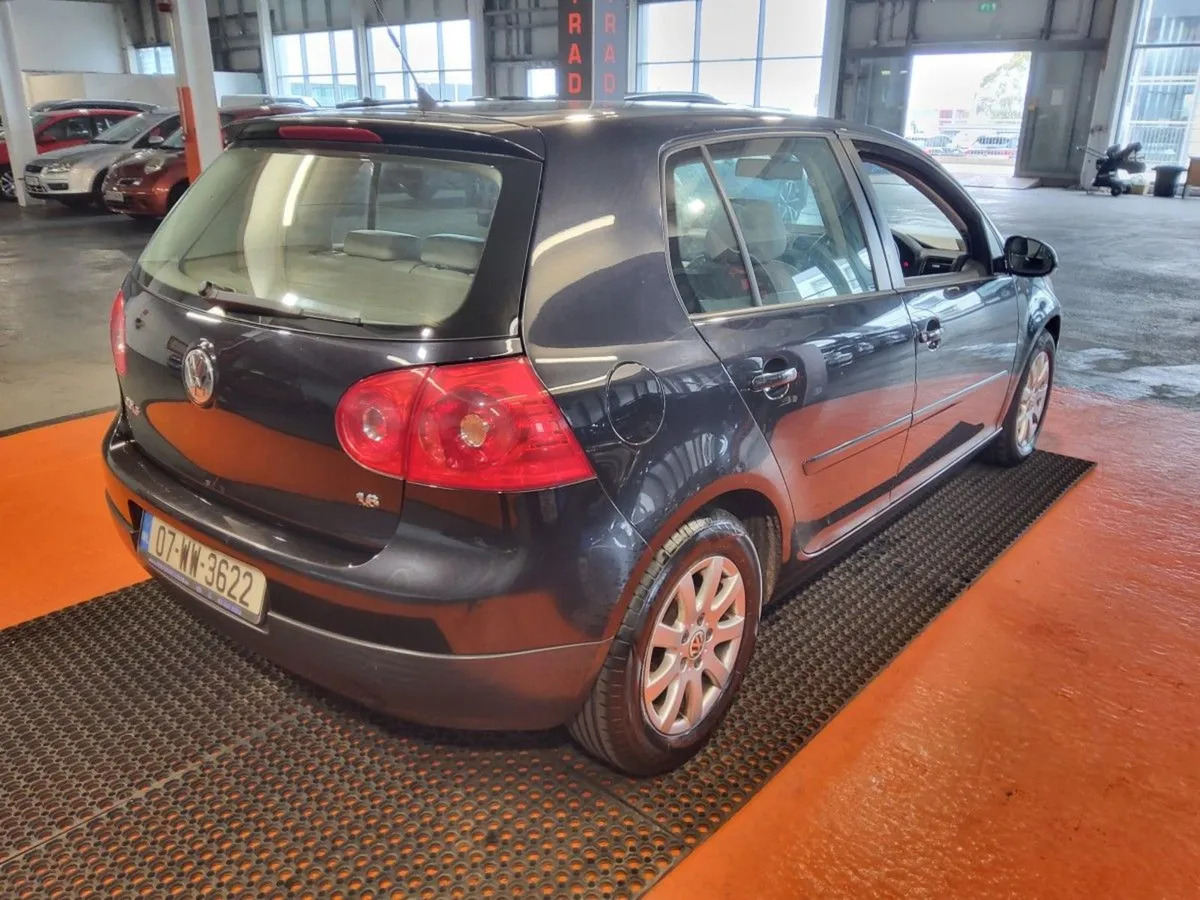 Volkswagen Golf 1.6 Comfortline - Image 3