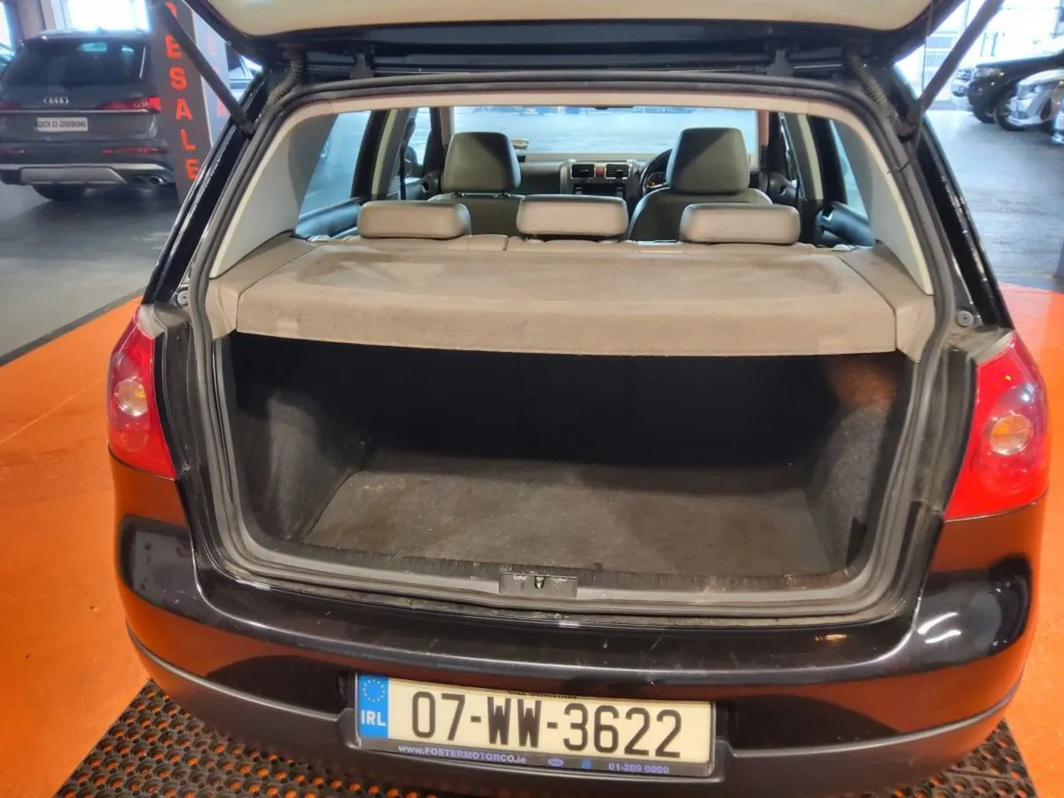 Volkswagen Golf 1.6 Comfortline - Image 4
