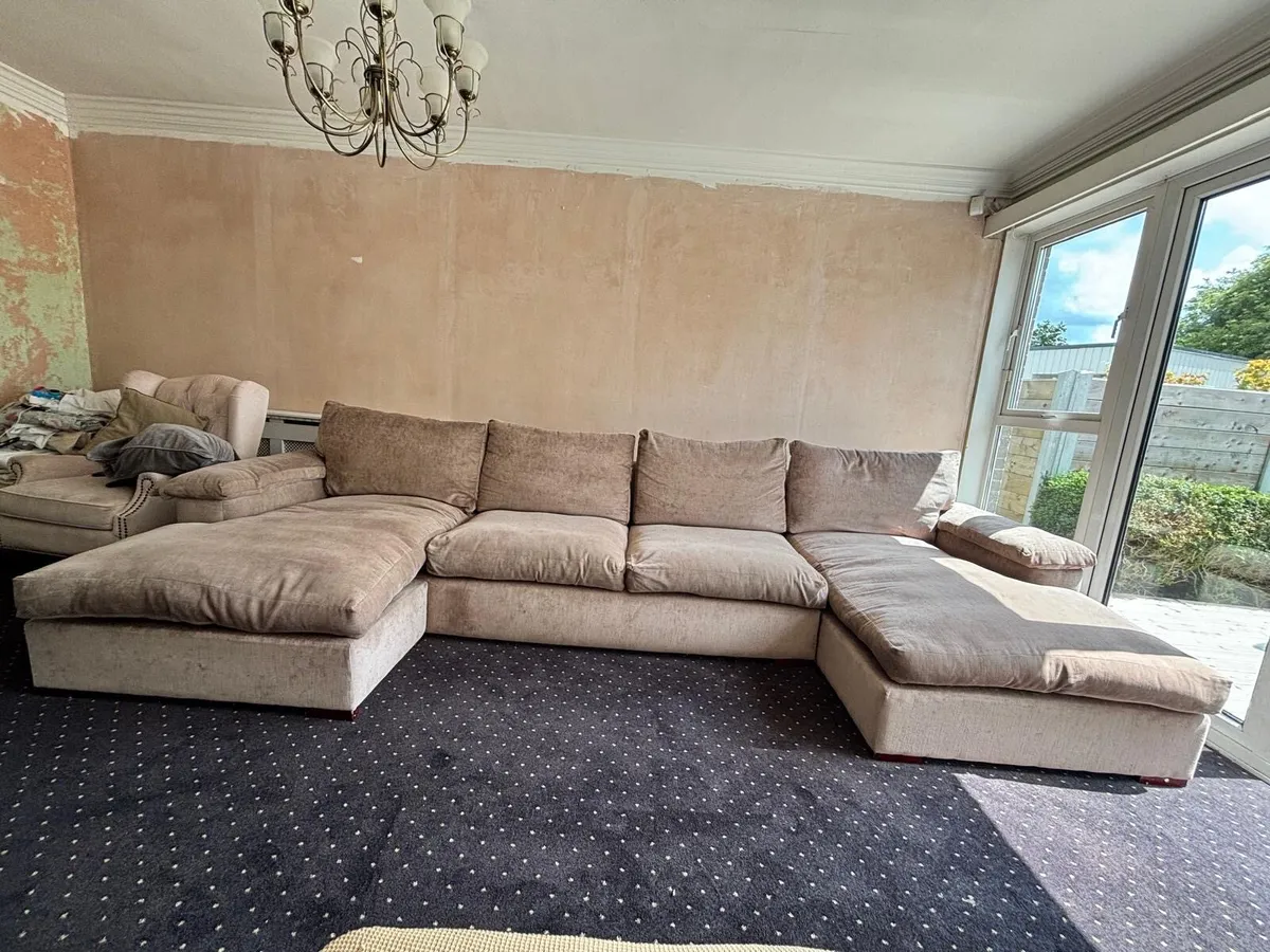 Large sofa - Image 4