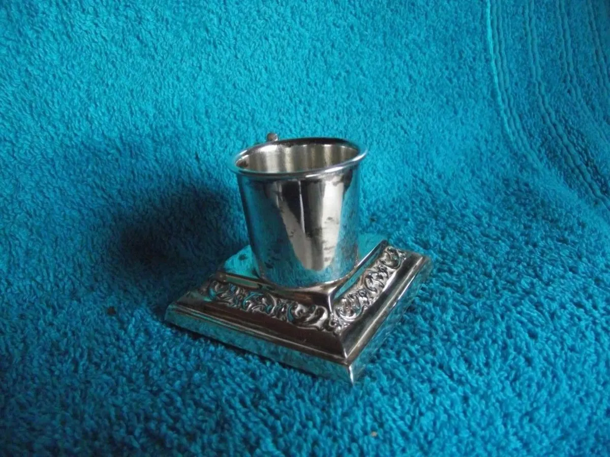 Antique Silver Plate Table Vesta With Pig Striker - Image 2