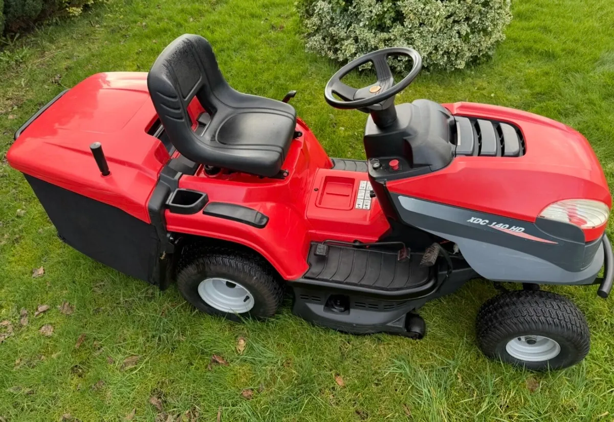 One owner spotless Castlegarden mower - Image 4