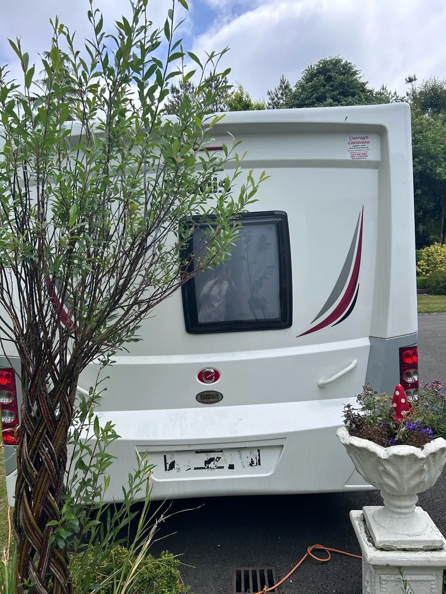 Elddis Odyssey 540 Island Bed - Image 4