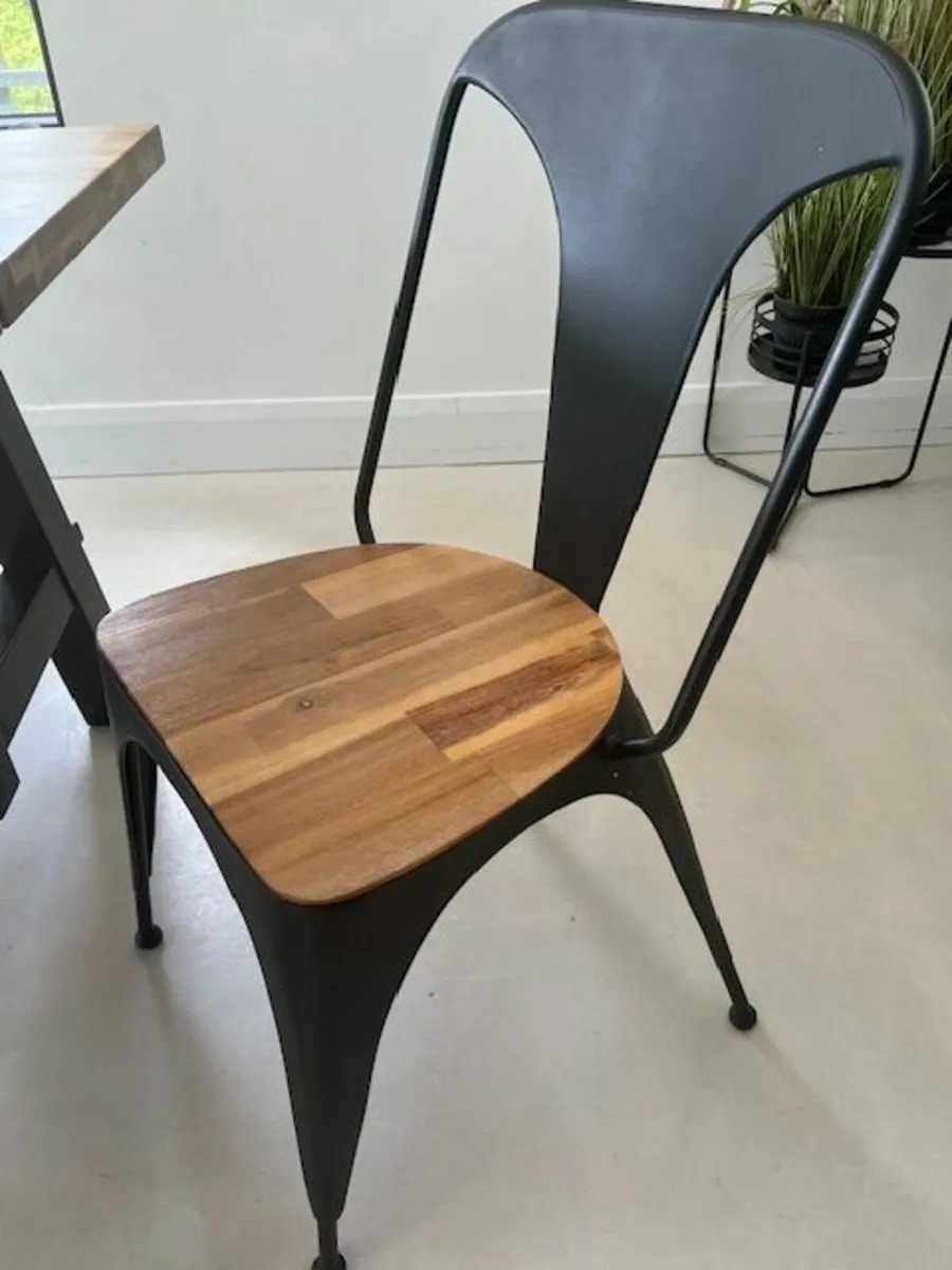 Dining Table and Chairs - Image 3