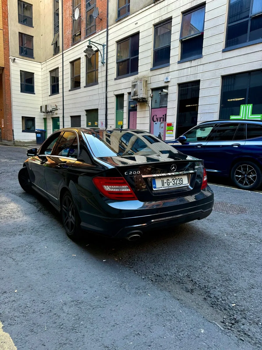Mercedes-Benz AMG - Image 3