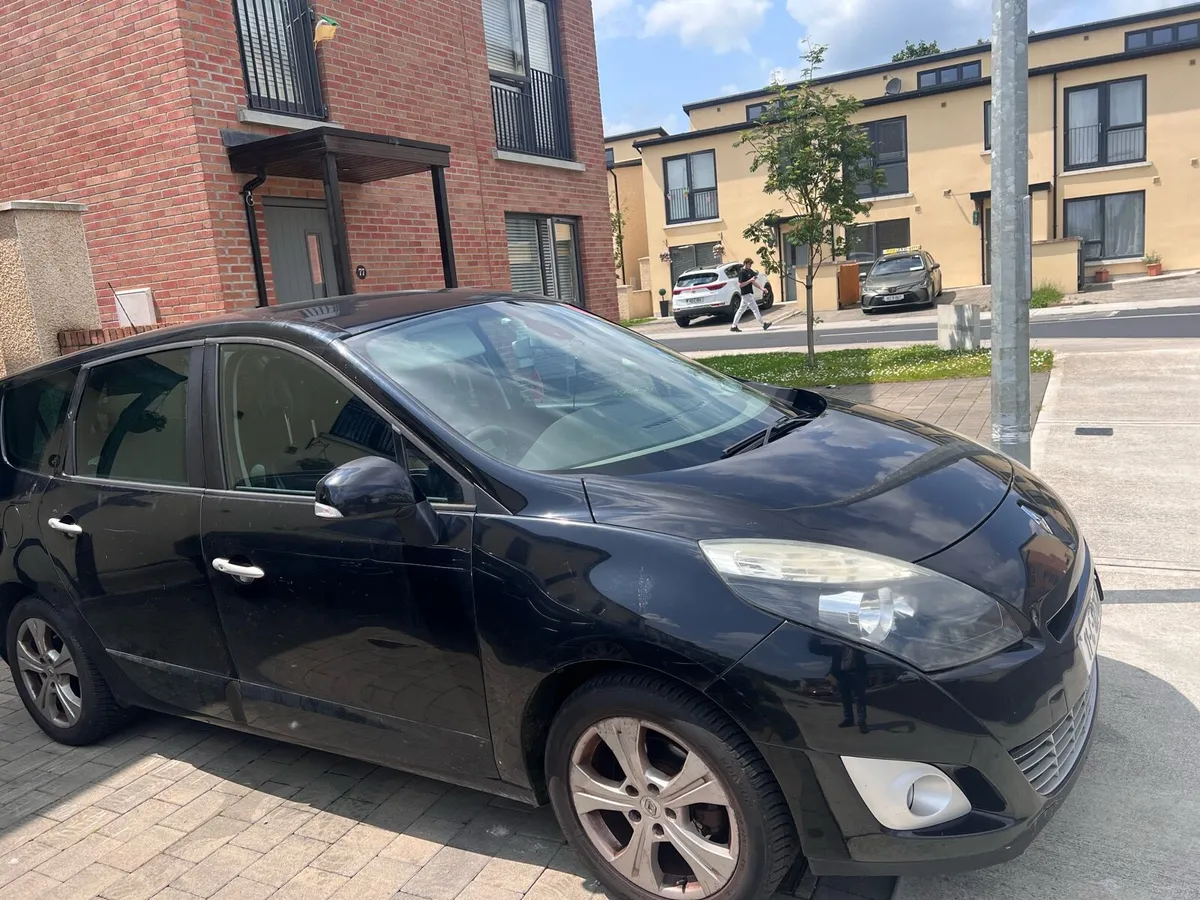 Renault grand scenic - Image 2